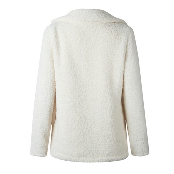 ✨HP!✨White Colored Cozy Plush Fleece Coat✨ - Picture 4 of 5